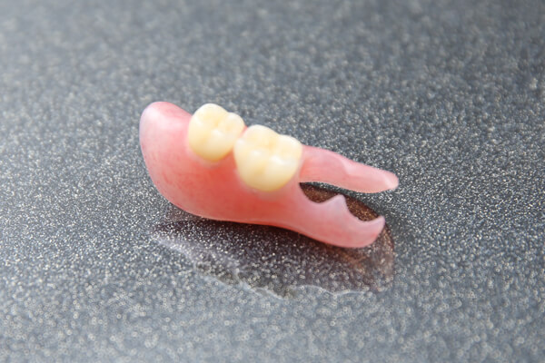 入れ歯 部分 部分入れ歯は必要か？歯がないなら早く付けるべき恐ろしい６つの理由
